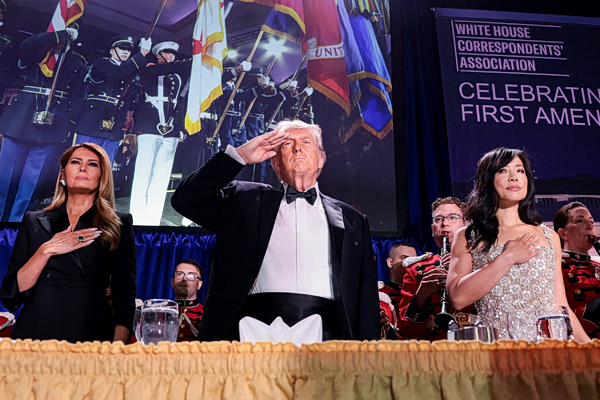 Ο Τραμπ και η πολιτική πόλωση που «σκοτώνει» τη δημοκρατία στις ΗΠΑ