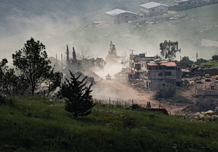 Στη Ρωσία έφτασε ο Αραγτσί, θα συναντηθεί με Πούτιν – Τουλάχιστον 14 νεκροί στον Λίβανο από ισραηλινές επιθέσεις