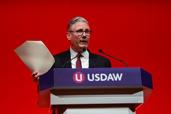 Βρετανία: Ο Στάρμερ ενώπιον πιθανής κοινοβουλευτικής έρευνας για την υπόθεση Μάντελσον