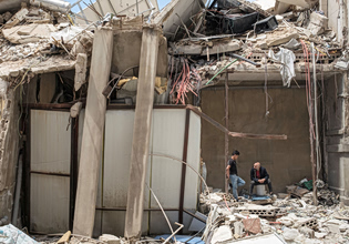 Γιατί το Ιράν δεν λυγίζει (ακόμα): Το παρασκήνιο της οικονομικής του επιβίωσης