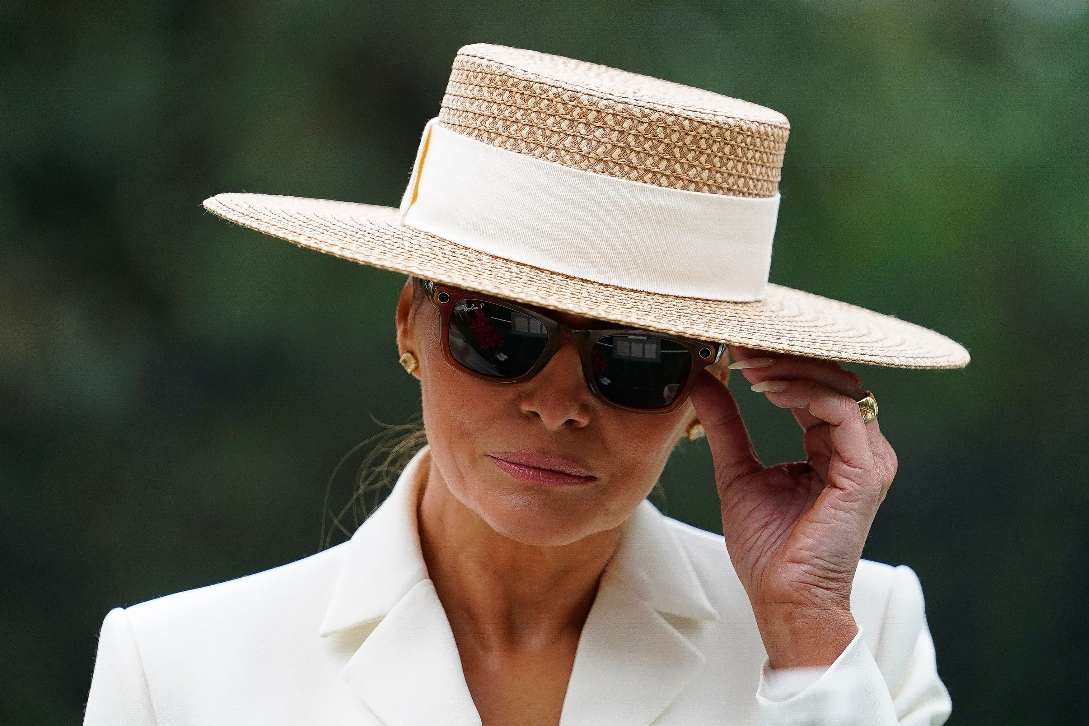 Η επίθεση της Μελάνια Τραμπ στον Κίμελ της «γύρισε μπούμερανγκ»: Την κατηγορούν για υποκρισία