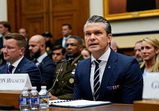 Χέγκσεθ: Οι ΗΠΑ πρέπει να οδηγήσουν το Ιράν στο σημείο να εγκαταλείψει τις πυρηνικές του φιλοδοξίες