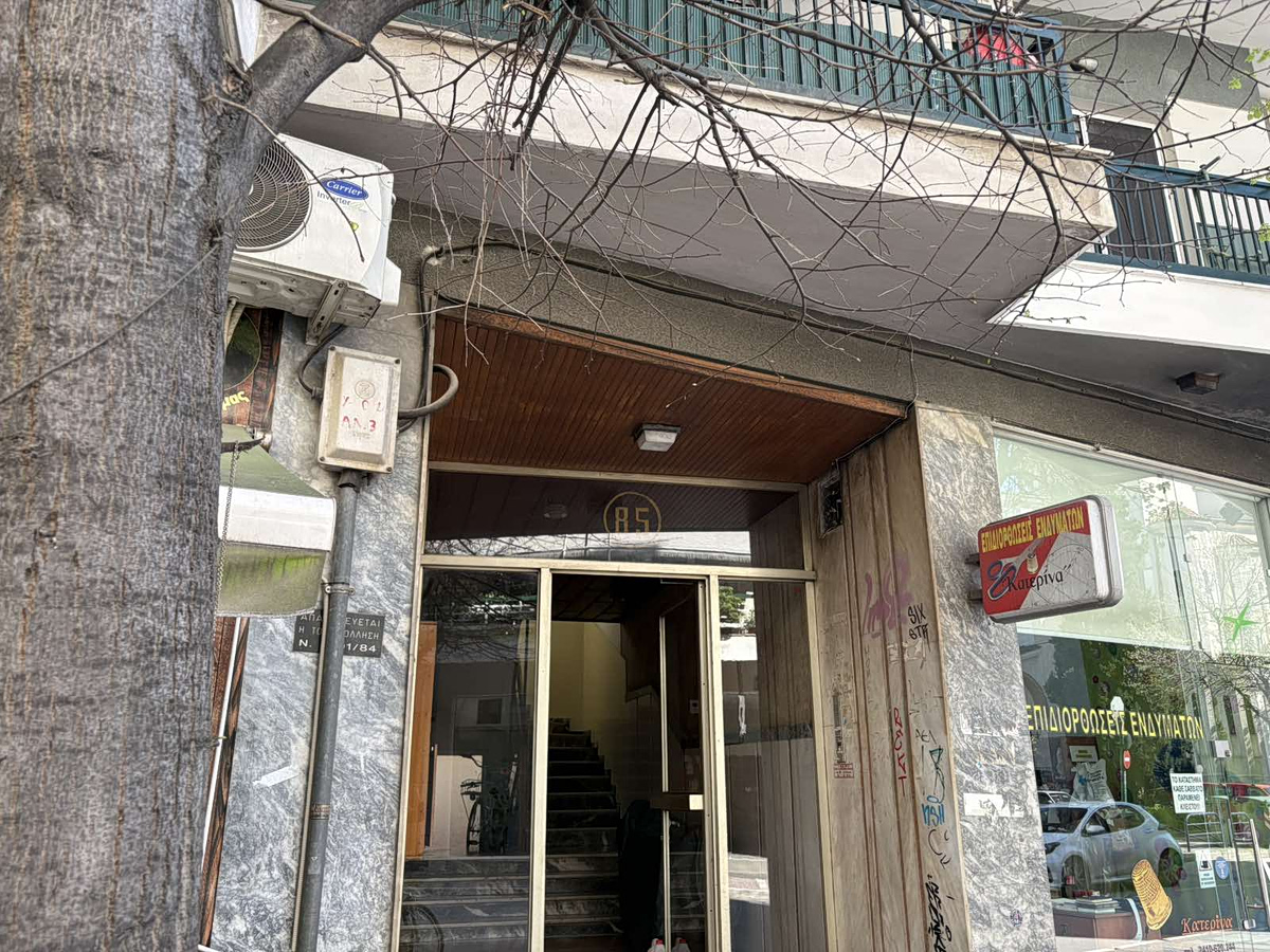 Λάρισα: Νεκρές βρέθηκαν δύο αδελφές μέσα σε διαμέρισμα