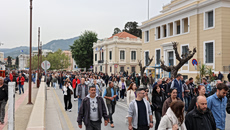 Μυτιλήνη: Μεγάλη συμμετοχή στο παλλεσβιακό συλλαλητήριο – Ζητούν άμεσες λύσεις οι κτηνοτρόφοι