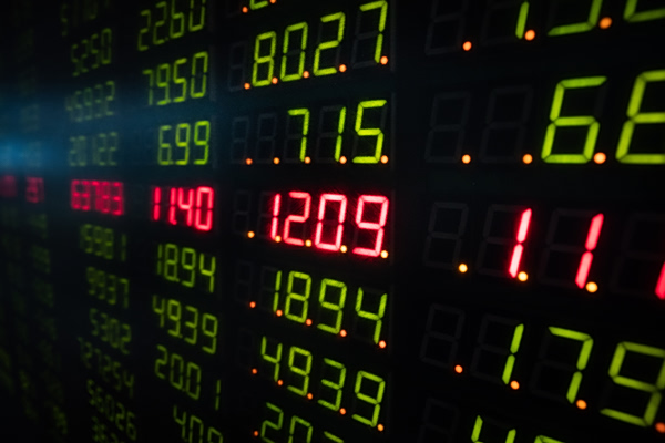 Ο Λευκός Οίκος προειδοποιεί το προσωπικό του να μην στοιχηματίζει για τον πόλεμο με το Ιράν