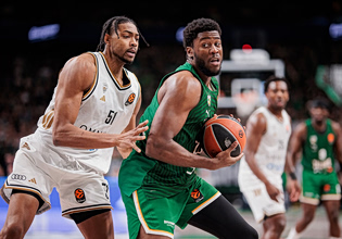 Το πανό-σπόντα των οπαδών της Ζαλγκίρις και η… ιδιαίτερη απάντηση της Ντουμπάι (pics)