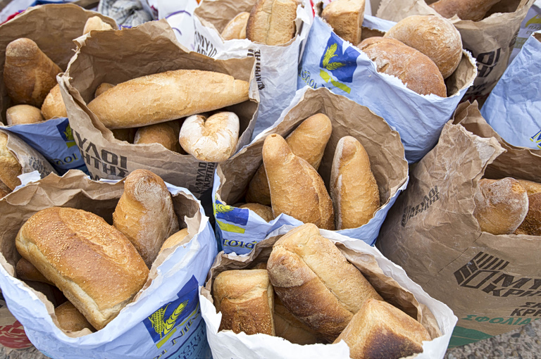 Συγκέντρωση αρτοποιών έξω από το υπουργείο Οικονομικών: Ζητούν μείωση κόστους ενέργειας και φορολογίας