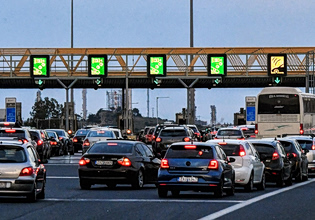 Αυξημένα μέτρα της τροχαίας για την γιορτή της Πρωτομαγιάς – Απαγόρευση κυκλοφορίας των φορτηγών