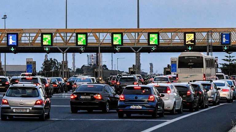 Αυξημένα μέτρα της τροχαίας για την γιορτή της Πρωτομαγιάς - Απαγόρευση κυκλοφορίας των φορτηγών