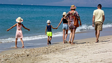 Δωρεάν διακοπές για 300.000 δικαιούχους – Δείτε το ΦΕΚ