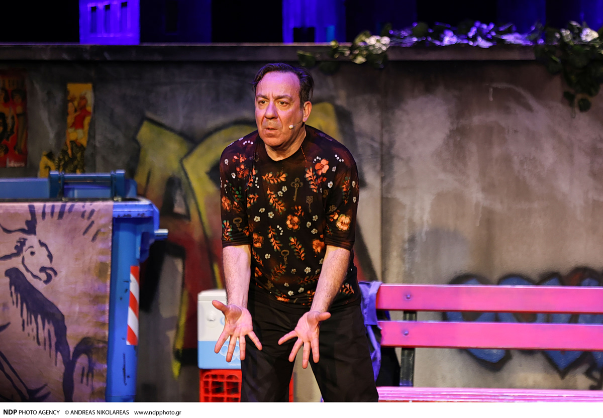 Σωτήρης Καλυβάτσης: Ποιες είναι οι σχέσεις του με τους ΑΜΑΝ