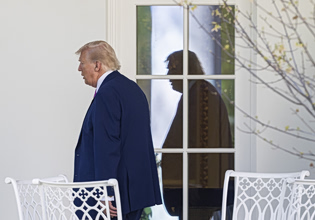 Τραμπ για ενδεχόμενη συμφωνία: Μετά από 47 χρόνια θα τακτοποιήσουμε τα χάλια που άφησαν άλλοι Πρόεδροι