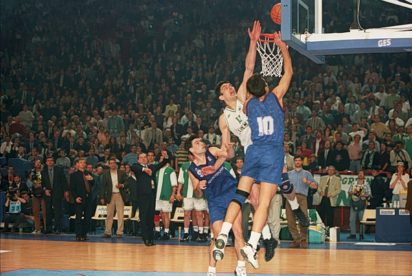 Marca για τη Euroleague του Παναθηναϊκού στο Παρίσι: «Η μεγαλύτερη κλοπή του ευρωπαϊκού μπάσκετ»