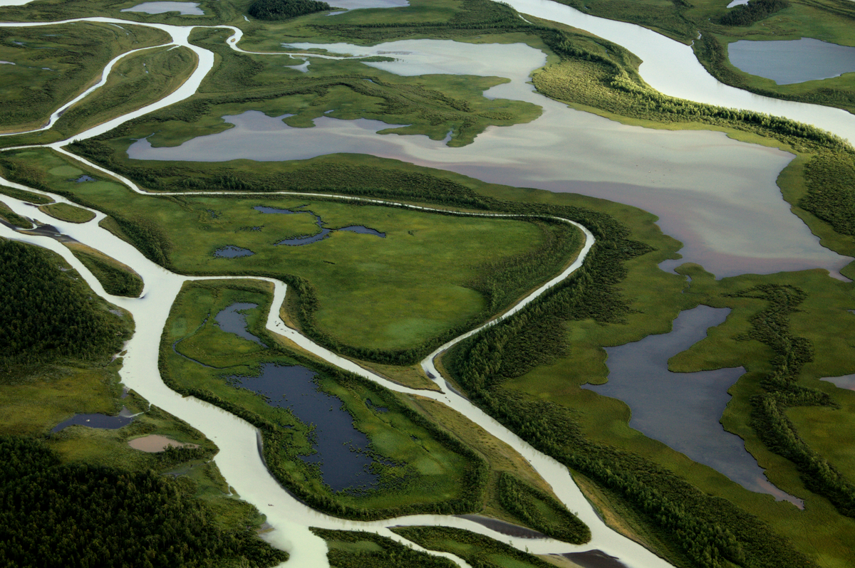 Η στάθμη ανεβαίνει, η γη υποχωρεί – Εκατομμύρια άνθρωποι απειλούνται καθώς οι εκβολές των ποταμών βυθίζονται