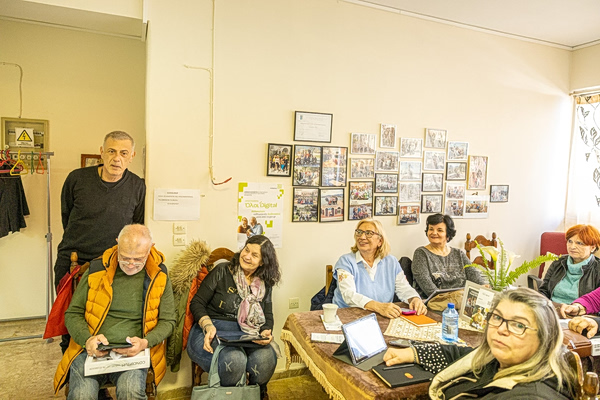 Επίσκεψη του Δημάρχου Πειραιά και της Υπουργού Κοινωνικής Συνοχής και Οικογένειας στα Κέντρα Αγάπης και Αλληλεγγύης