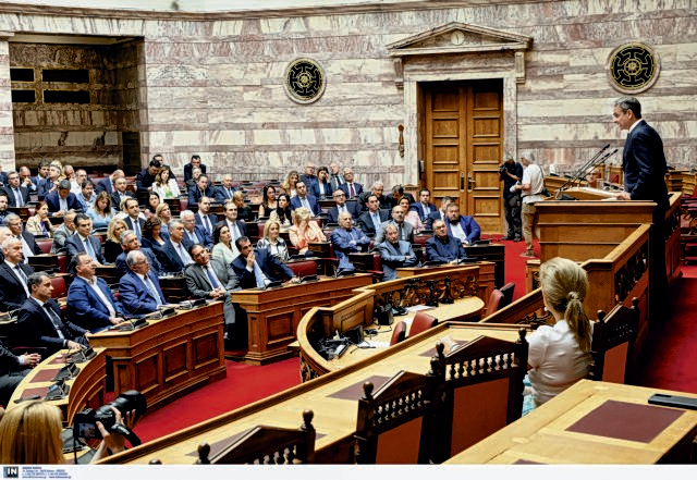 Σε εμπόλεμη εσωκομματική ζώνη το Μαξίμου – Το «γαλάζιο» αντάρτικο ξεκίνησε