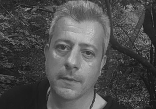 Πέθανε σε ηλικία 56 ετών ο δημοσιογράφος Νίκος Παπαδάκος