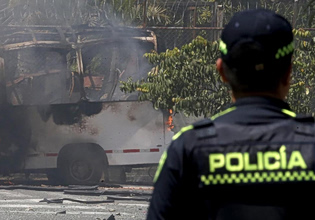 Μαζικές τρομοκρατικές επιθέσεις στην Κολομβία με 13 νεκρούς και 38 τραυματίες λίγο πριν τις εκλογές (βίντεο)