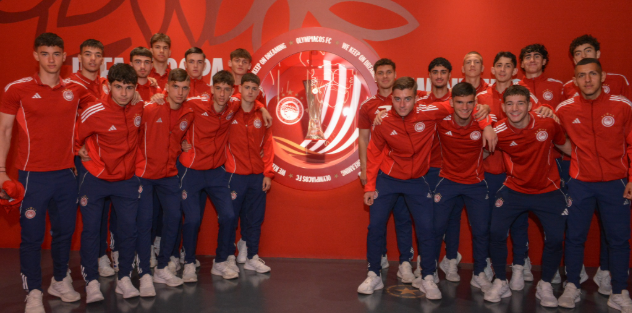 Ολυμπιακός: Οι παίκτες της Ακαδημίας βρέθηκαν στο Μουσείο (pics, vid)