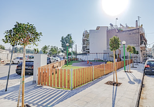 Καμίνια: Πλήρης ανακατασκευή παιδικής χαράς και βελτίωση του δημόσιου χώρου από τον Δήμο Πειραιά