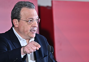 Φάμελλος: Αρχιερέας της τοξικότητας ο Μητσοτάκης – Ο πρωθυπουργός καλύπτει τον Γεωργιάδη