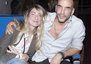 Πάνος Μουζουράκης: Πότε βαφτίζει τον γιο του – πόσοι θα είναι οι νονοί