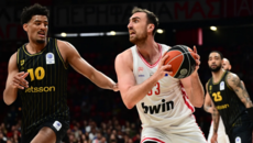 Ολυμπιακός – Άρης Betsson 92-81: «Καθάρισε» στο δεύτερο ημίχρονο και έκανε το 23/23 στο πρωτάθλημα