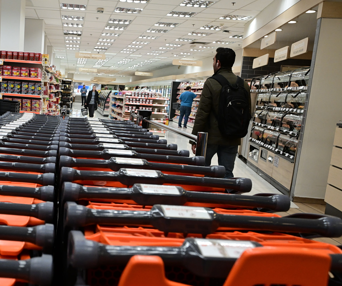 Αντιπολιτευτικά πυρά για ακρίβεια και σκάνδαλο ΟΠΕΚΕΠΕ – «Είμαστε στον βυθό της αγοραστικής δύναμης»