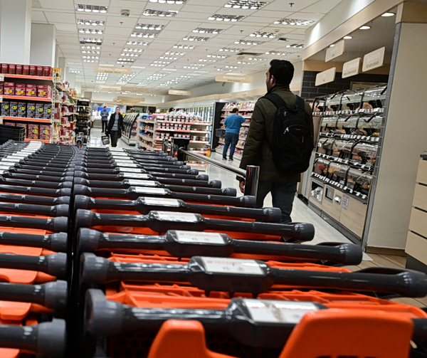 Αντιπολιτευτικά πυρά για ακρίβεια και σκάνδαλο ΟΠΕΚΕΠΕ – «Είμαστε στον βυθό της αγοραστικής δύναμης»