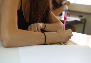 Πανελλαδικές 2026: Πότε ξεκινούν για ΓΕΛ και ΕΠΑΛ – Το αναλυτικό πρόγραμμα