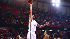 «Παίρνει Λοβέρν η Παρτιζάν» (pic)