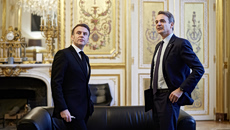 Η «εβδομάδα Μακρόν» και η αναζήτηση θετικού αφηγήματος για την κυβέρνηση