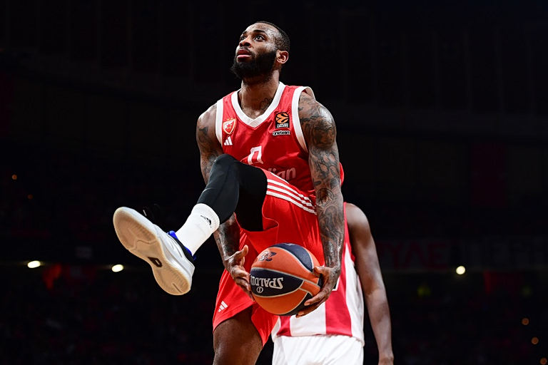 Telesport: «Ο Μίλερ-ΜακΙντάιρ έχει κλείσει στον Ολυμπιακό»