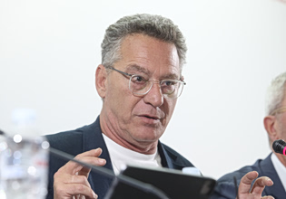 Αρβανίτης: Η κτηνοτροφία και η οικονομία της Λέσβου καταστρέφονται