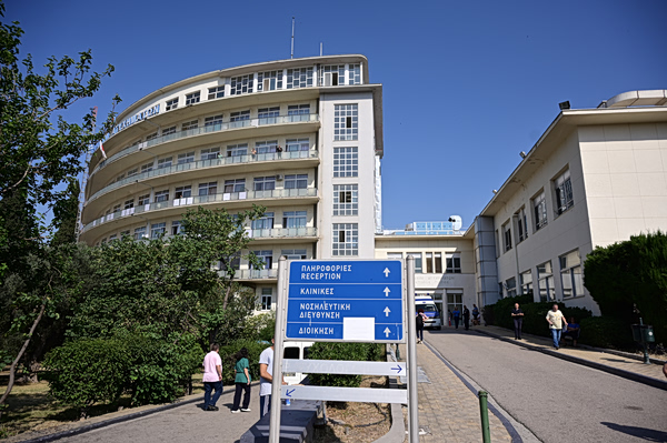 Λιοσίων: Αποσωληνώθηκε η 16χρονη που παρασύρθηκε από μηχανή και εγκαταλείφθηκε αιμόφυρτη