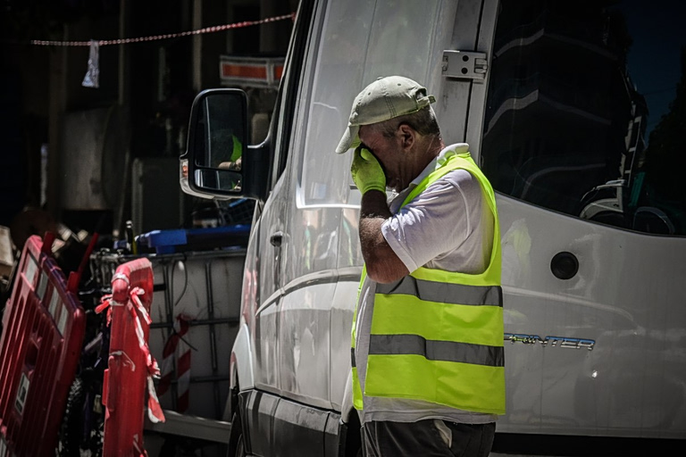 Εργατικά δυστυχήματα: Αρνητικό ρεκόρ τετραετίας το 2025 - 8 αυτοκτονίες, 22 θάνατοι από θερμική καταπόνηση