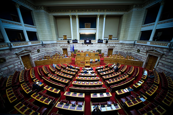 Σκάνδαλο ΟΠΕΚΕΠΕ: Σε εξέλιξη η συζήτηση για τις άρσεις ασυλίας 13 βουλευτών της ΝΔ – Αγωνία στο Μαξίμου