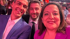 Η σέλφι και τα… χαμόγελα του Νίκου Ανδρουλάκη με τον Πέδρο Σάντσεθ στη Βαρκελώνη