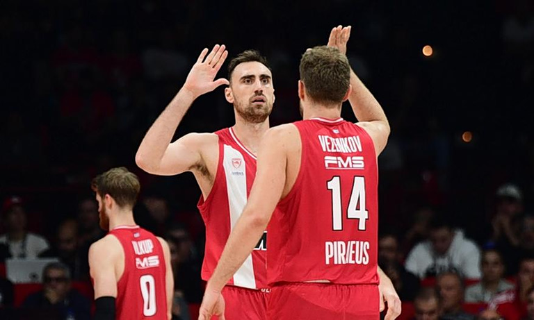 Αυτή είναι η καλύτερη πεντάδα της Euroleague – Μέσα Βεζένκοφ και Μιλουτίνοφ (pic)