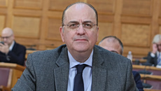 Οργή και προβληματισμός στη ΝΔ για τον Μακάριο Λαζαρίδη – Αναμένουν με αγωνία τις αποφάσεις Μητσοτάκη