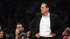 Μαρτίνεθ για Αταμάν: «Ακόμη κι αν έχει καλύτερο βιογραφικό, αυτό δεν αρκεί για να μας κερδίσουν»