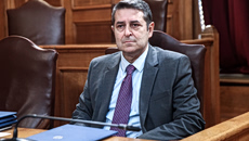 Διασωληνωμένος στον «Ευαγγελισμό» ο Γιώργος Μυλωνάκης – Το συμβάν στο Μέγαρο Μαξίμου