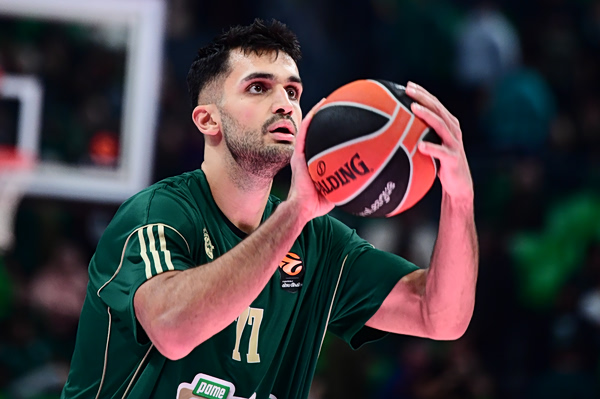 «Σε συζητήσεις με την Φενέρμπαχτσε ο Γιούρτσεβεν» (pic)