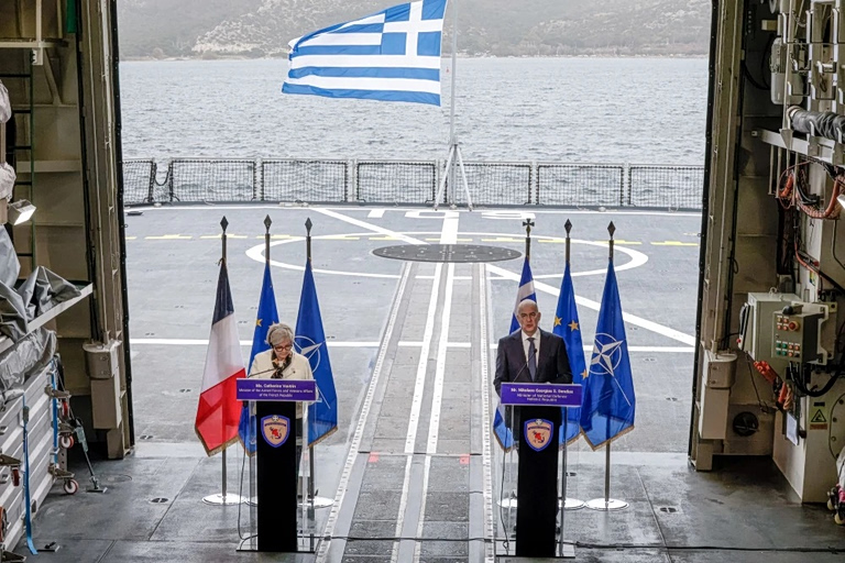 Bloomberg: Γαλλία και Ελλάδα ανανεώνουν το αμυντικό σύμφωνο και διευρύνουν τη συνεργασία τους