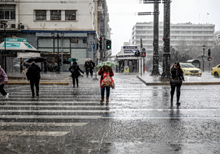 Πρωτομαγιά: Ραγδαία αλλαγή του καιρού – Ψυχρό κύμα από την Ουκρανία φέρνει βροχές και πτώση της θερμοκρασίας