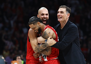 Ολυμπιακός: Η επίθεση-φωτιά, οι «κατοστάρες» και τα ιστορικά ρεκόρ που κυνηγάει