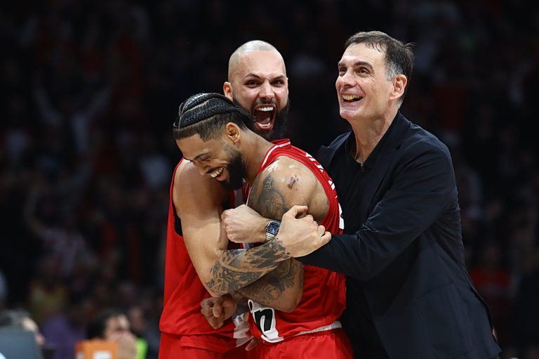 Ολυμπιακός: Η επίθεση-φωτιά, οι «κατοστάρες» και τα ιστορικά ρεκόρ που κυνηγάει