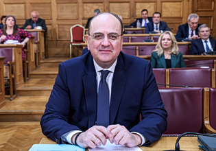 KKE: Ο Λαζαρίδης πήρε «πτυχίο» στη συγκάλυψη του σκανδάλου του ΟΠΕΚΕΠΕ και «μεταπτυχιακό» στον αντικομμουνισμό