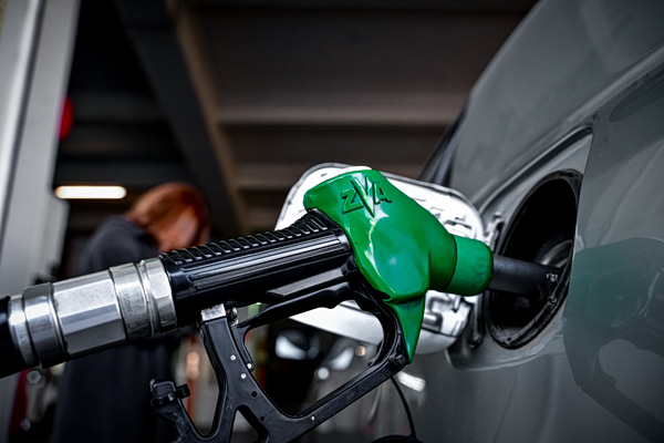 Fuel Pass: Ποια ΑΦΜ μπορούν να κάνουν αίτηση τη Μεγάλη Πέμπτη – Στα ΚΕΠ όταν κολλάει η πλατφόρμα