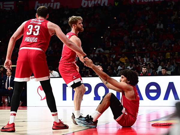 Τι χρειάζεται ο Ολυμπιακός για το πλεονέκτημα έδρας – Το 4/4 που στέλνει στην κορυφή και οι ισοβαθμίες (pic)